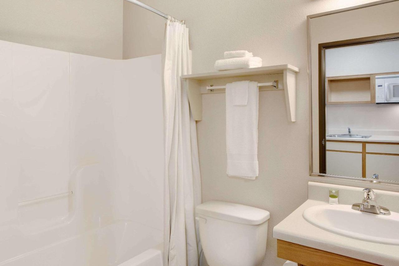 Woodspring Suites Fort Wayne Exteriör bild
